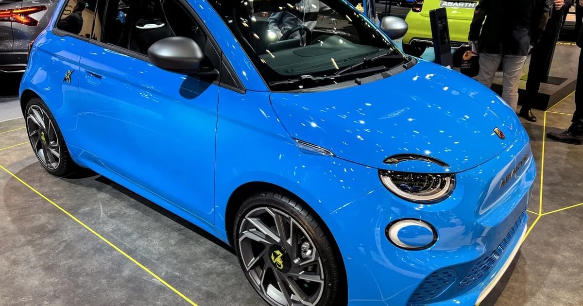 Abarth 500e Cabriolet (2023–Présent)