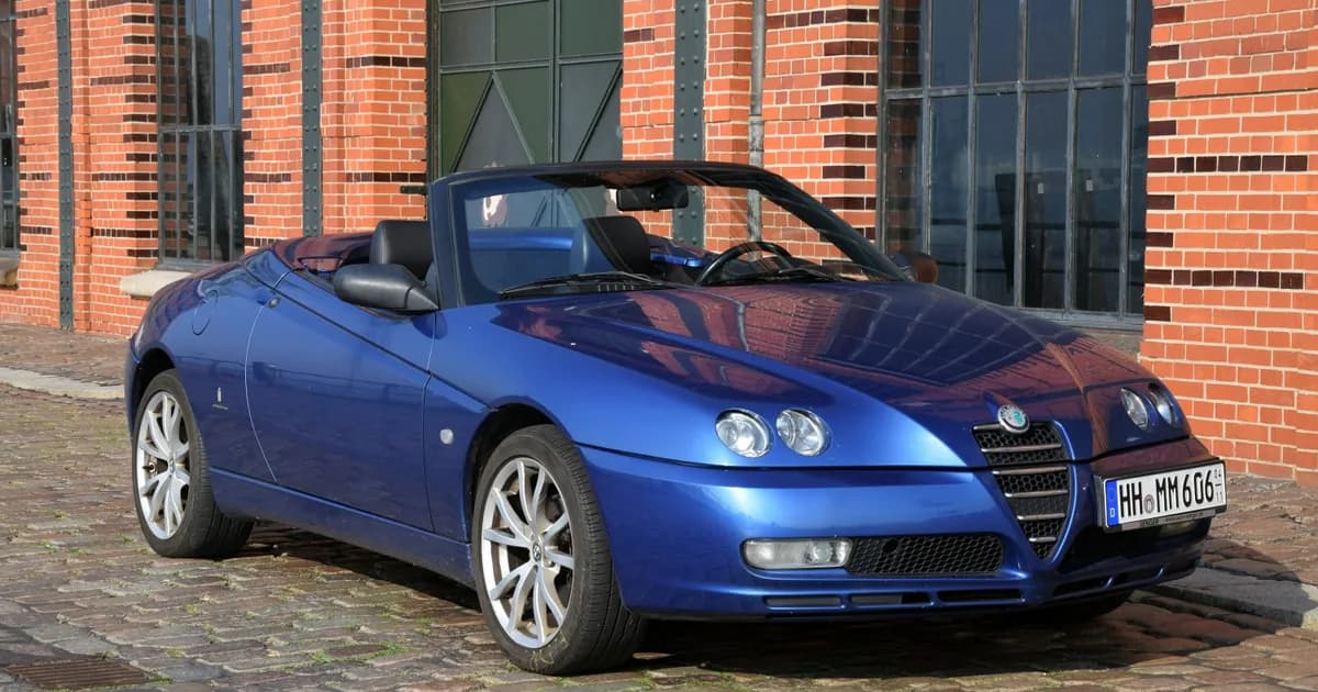 Alfa Romeo Spider (916, Restylage 2003) (2003–2004)