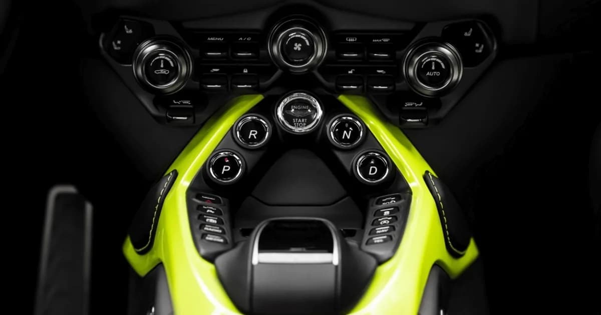 Aston Martin V8 Vantage (2018) (2017–2024)