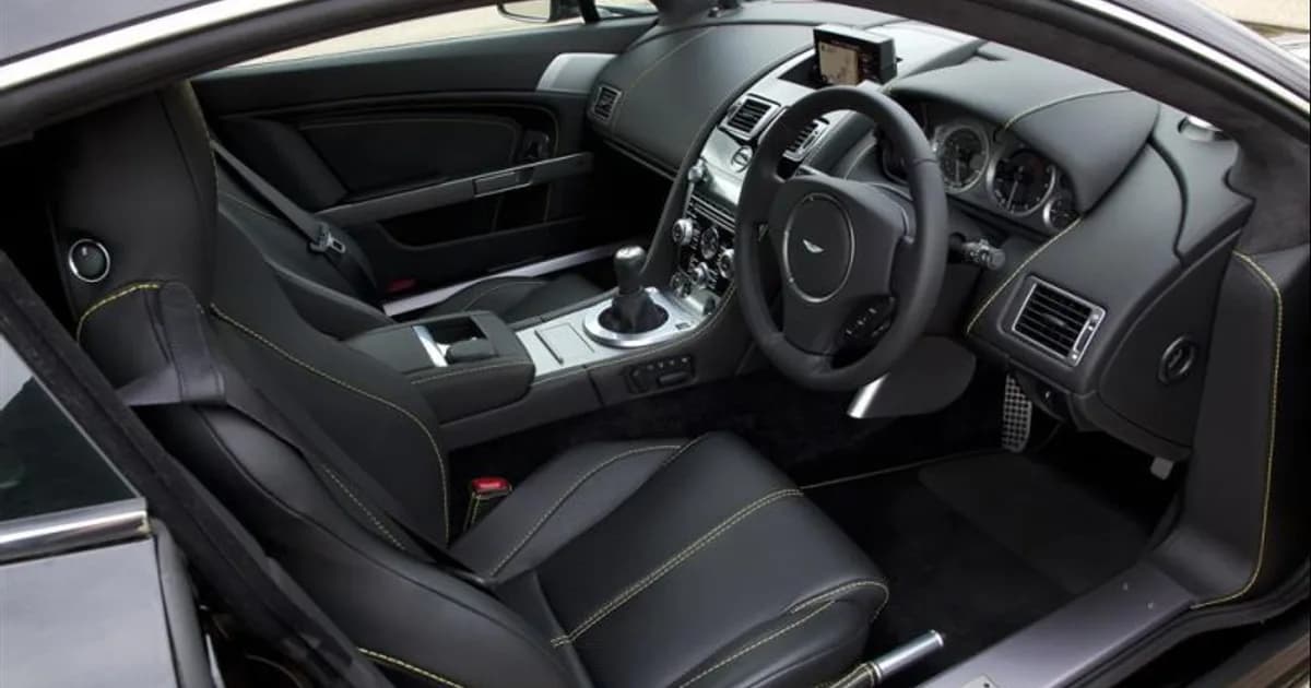 Aston Martin V8 Vantage (Restylage 2008) (2008–2016)