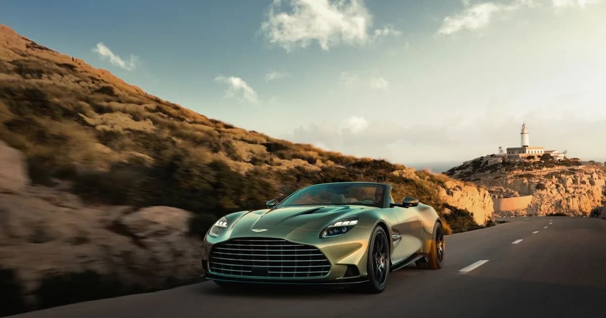 Aston Martin Vanquish III Volante (2025–Présent)