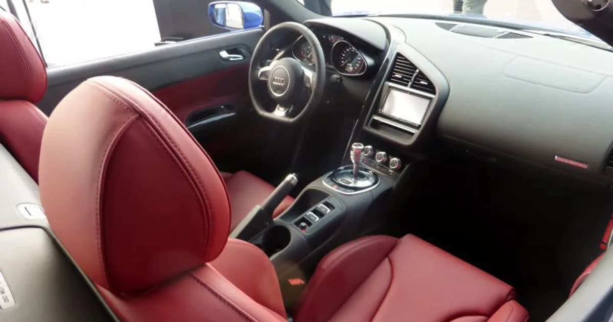 Audi R8 Spyder (42, Restylage 2012) (2012–2015)