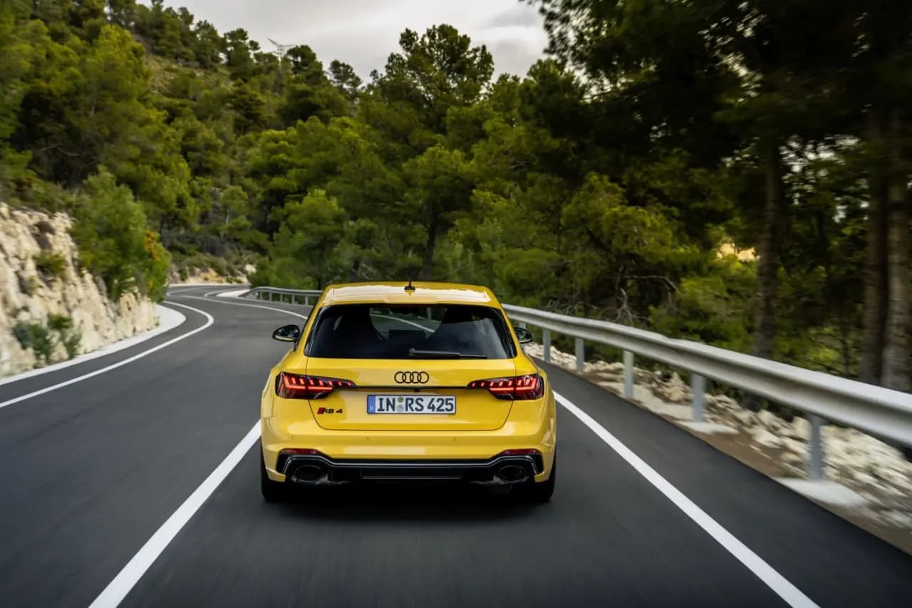 Audi RS4 B9 (2017–2019)
