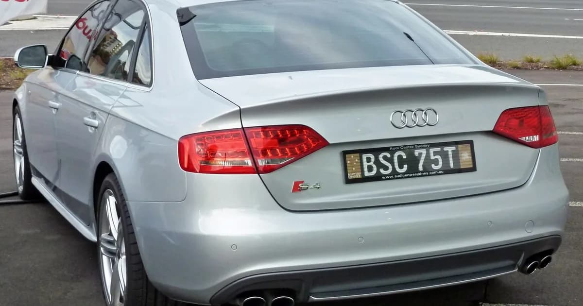 Audi S4 (B8) (2009–2011)