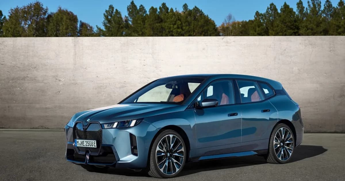 BMW iX (i20 LCI, Restylage 2025) (2025–Présent)