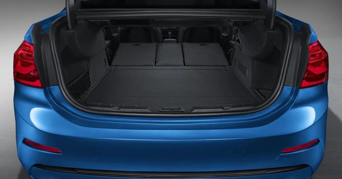 BMW Série 1 Berline (F52) (2017–2024)