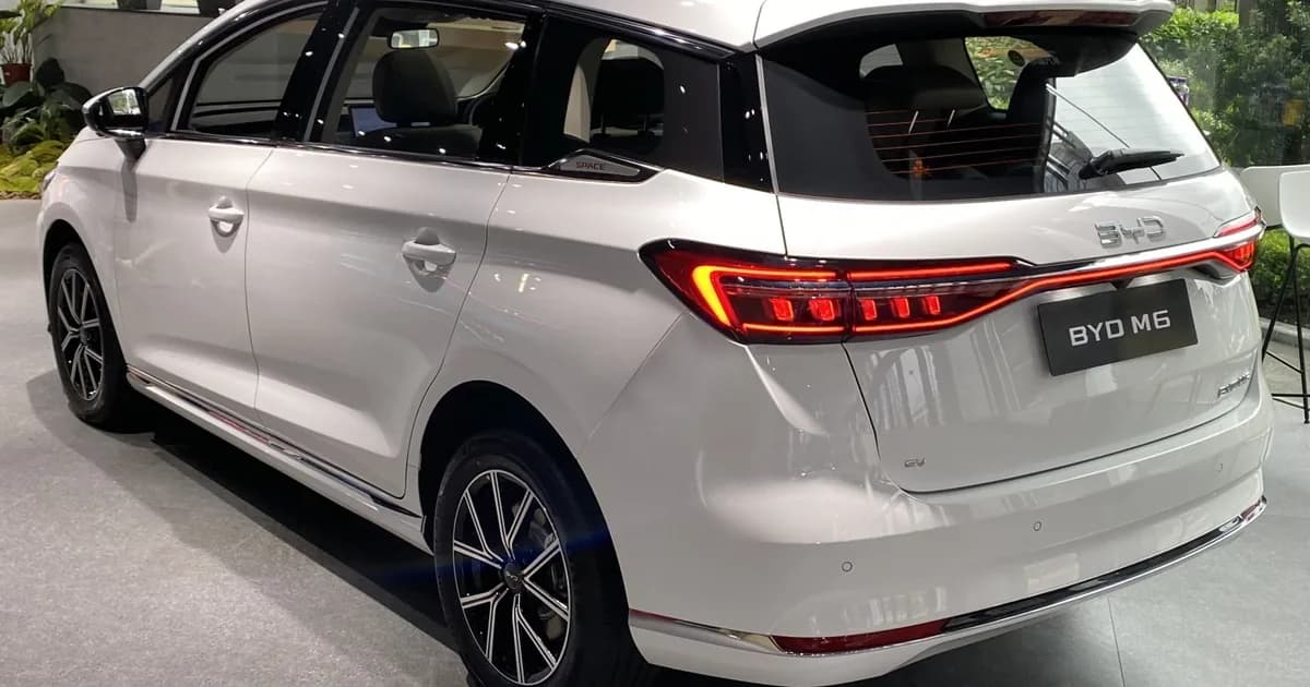 BYD M6 (2024) (2024–Présent)