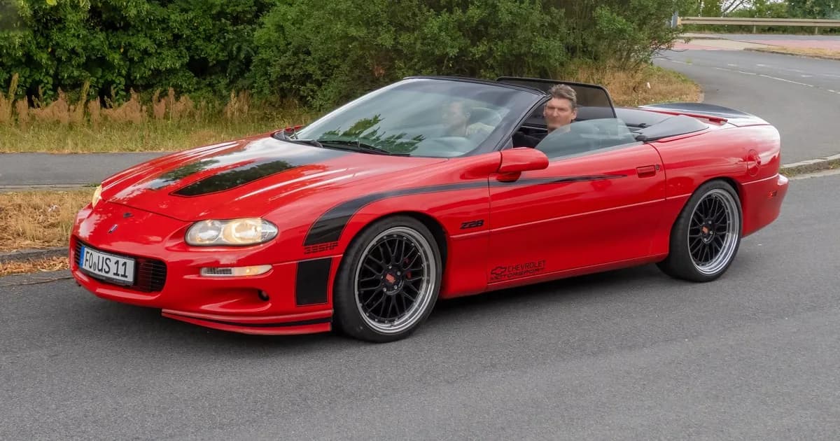 Chevrolet Camaro IV (Restylage 1998) Convertible (1998–2002)