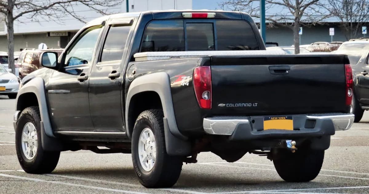 Chevrolet Colorado I (2003–2012)