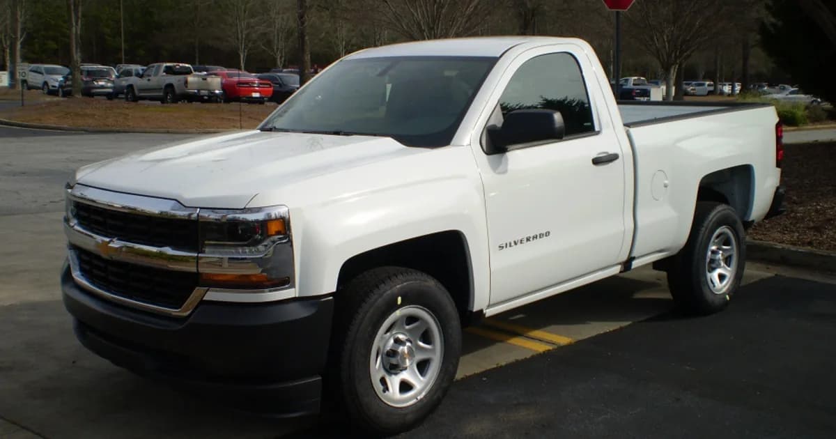 Chevrolet Silverado 1500 III (Restylage 2016) Regular Cab Standard Box (2016–2018)