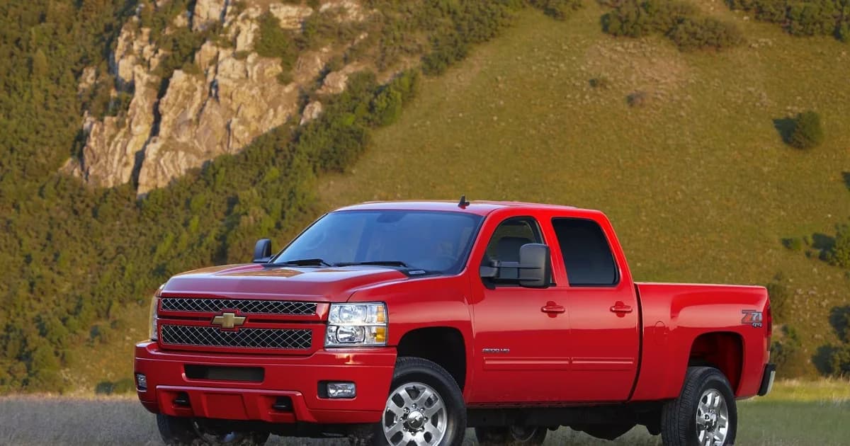 Chevrolet Silverado 2500 HD II (GMT900, Restylage 2011) Crew Cab Standard Box (2011–2014)