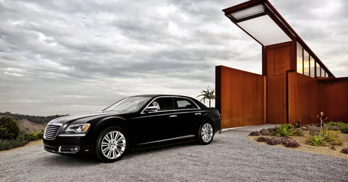 Chrysler 300 II (2011–2014)