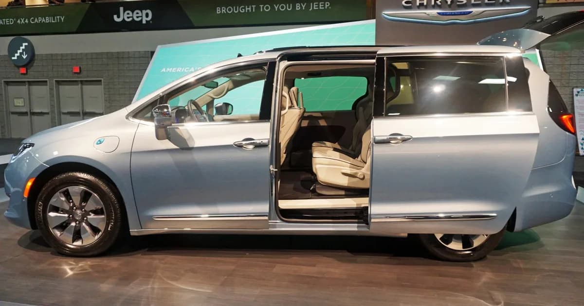 Chrysler Pacifica (2016–2021)