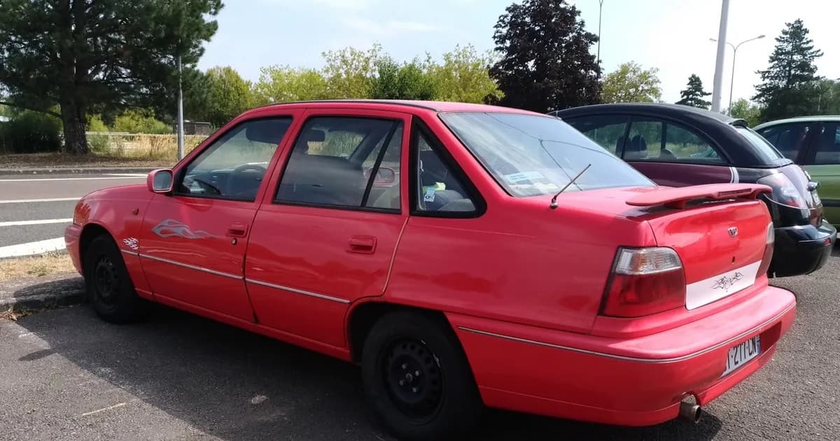 Daewoo Nexia (KLETN) (1995–2008)