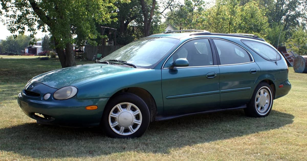 Ford Taurus III Station Wagon (1995–1999)