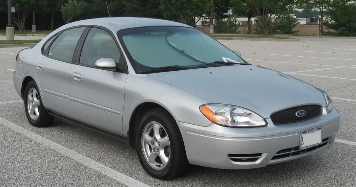 Ford Taurus IV (2000–2007)