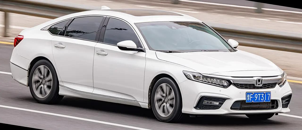 Honda Inspire V (CP3, Restylage 2010) (2010–2012)