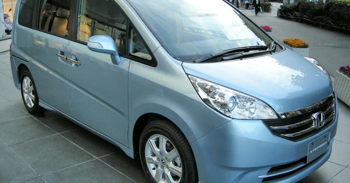 Honda Stepwgn III (2005–2009)