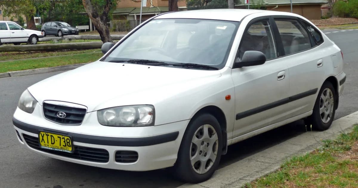 Hyundai Elantra III Hatchback (2000–2006)
