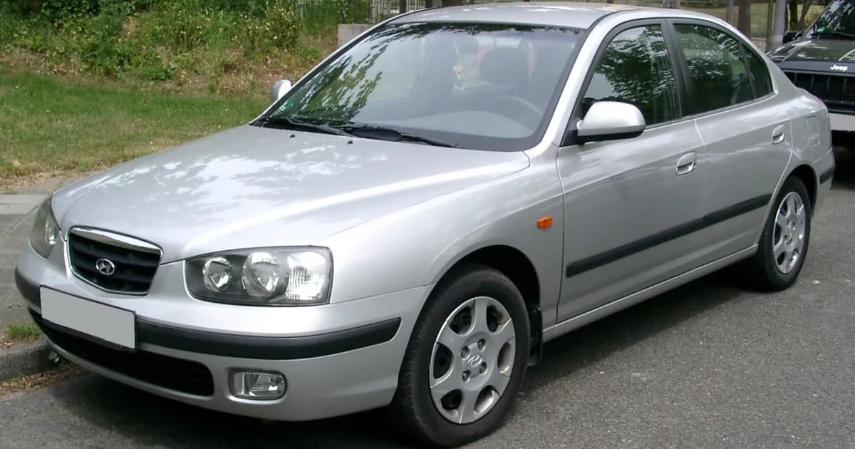 Hyundai Elantra III (2000–2006)