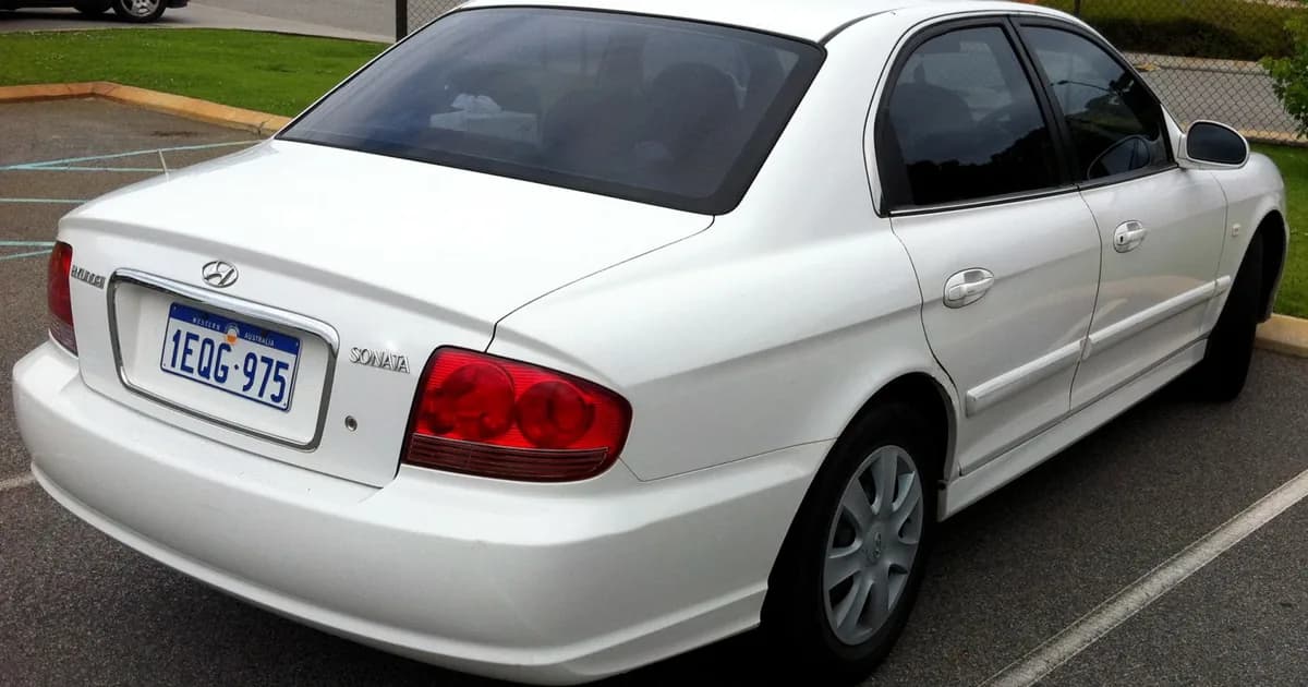 Hyundai Sonata IV (EF, Restylage 2001) (2001–2004)