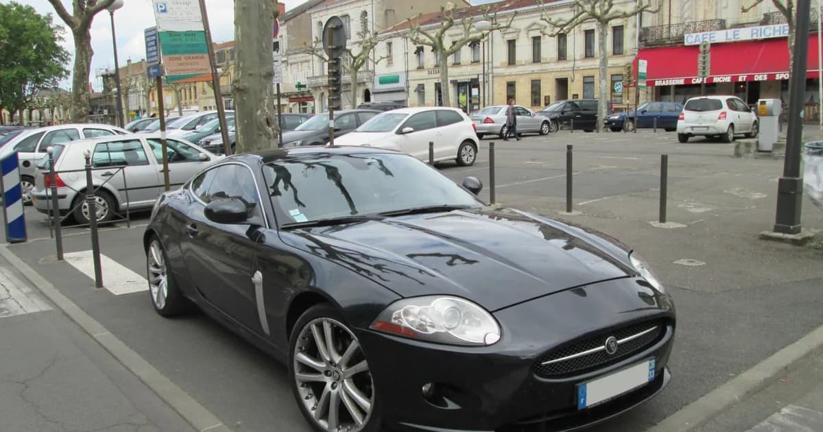 Jaguar XK Coupe (X150) (2006–2009)