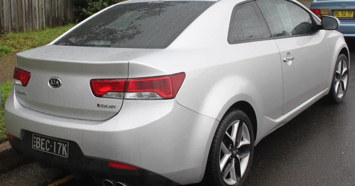 Kia Cerato II Koup (2009–2012)