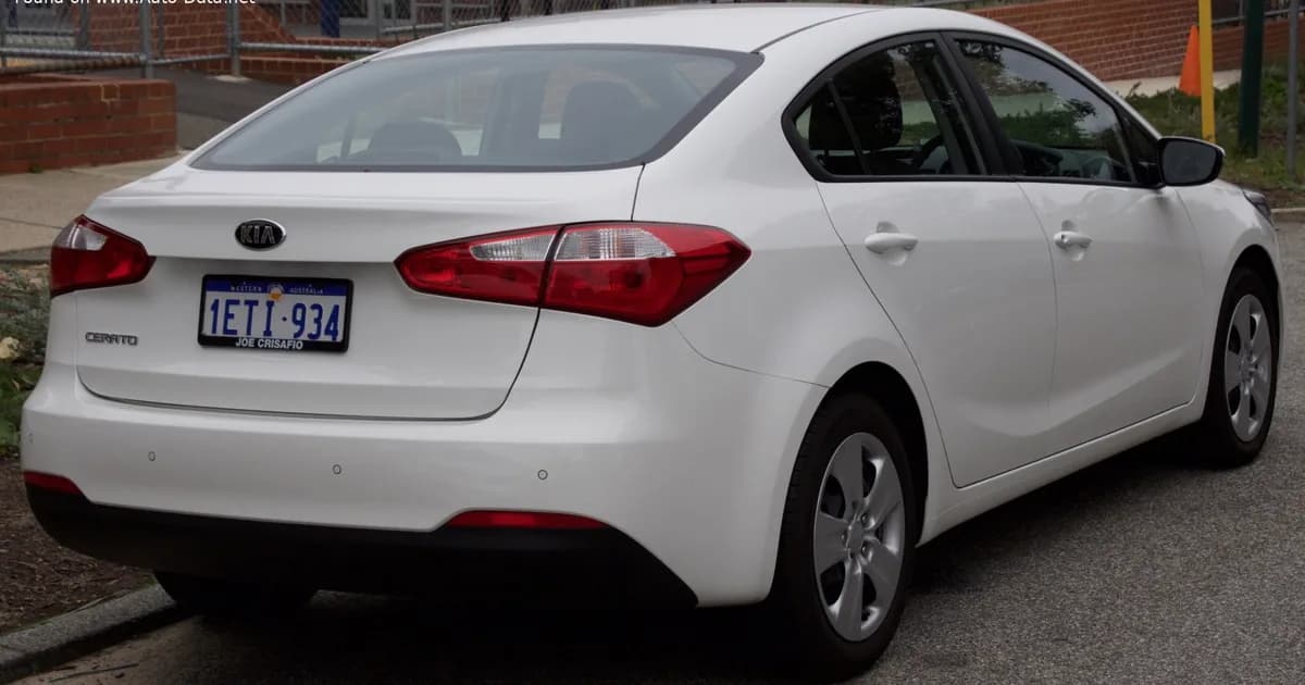Kia Cerato III Sedan (2012–2016)