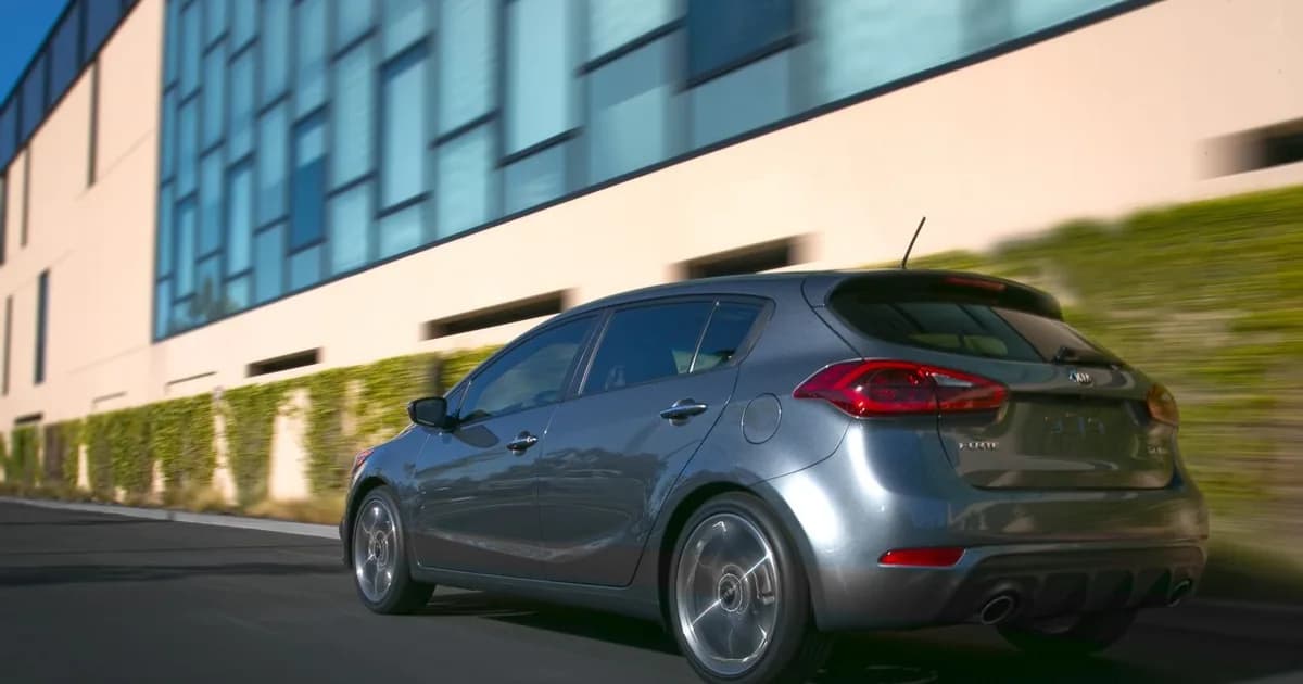 Kia Forte5 II (YD)