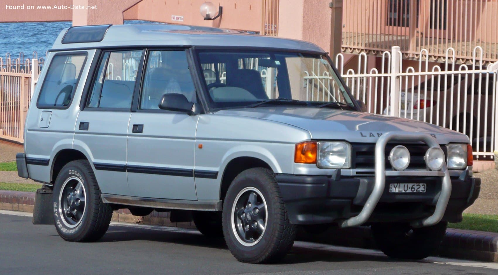 Land Rover Discovery I (1995–1998)