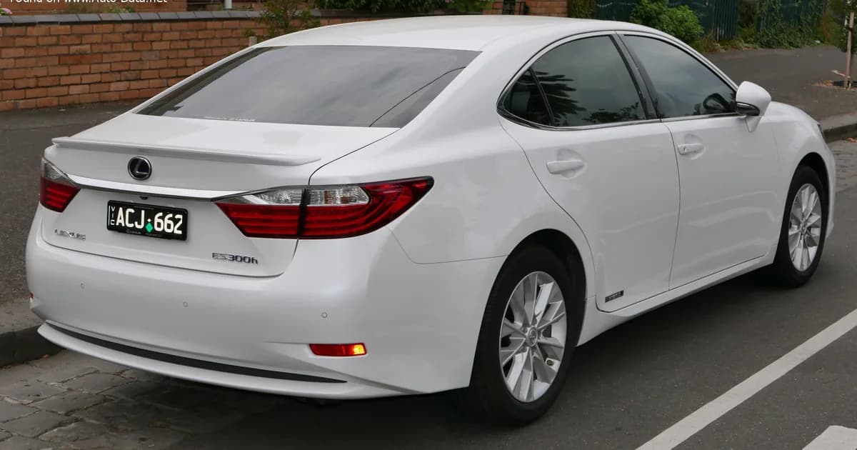 Lexus ES VI (XV60) (2012–2015)