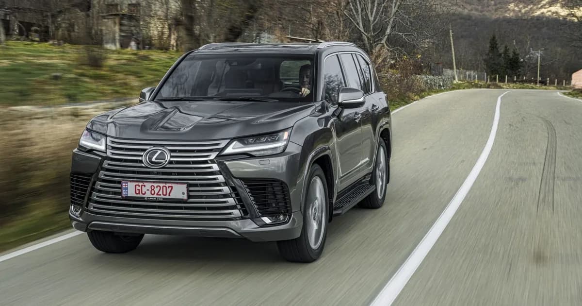 Lexus LX IV (J300) (2021–Présent)