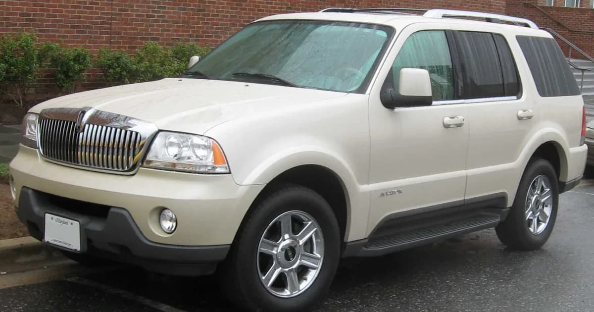 Lincoln Aviator I (2003–2005)