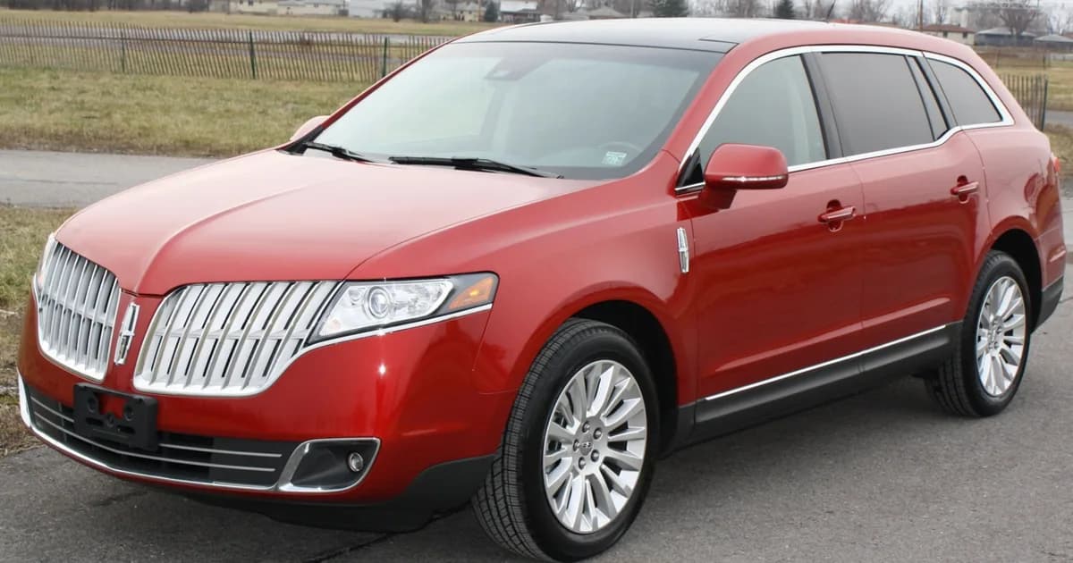 Lincoln MKT I (2009–2012)