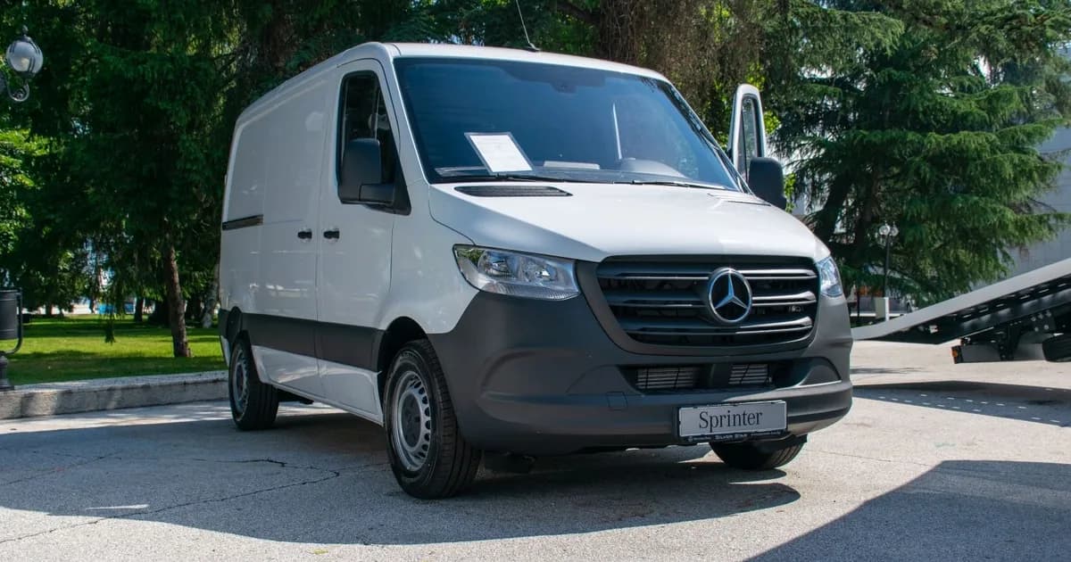 Mercedes-Benz Sprinter Panel Van Compact (W907/W910) (2018–Présent)