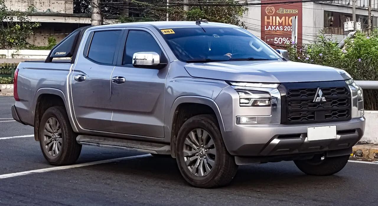 Mitsubishi Triton V Club Cab Chassis (Restylage 2019) (2019–2023)