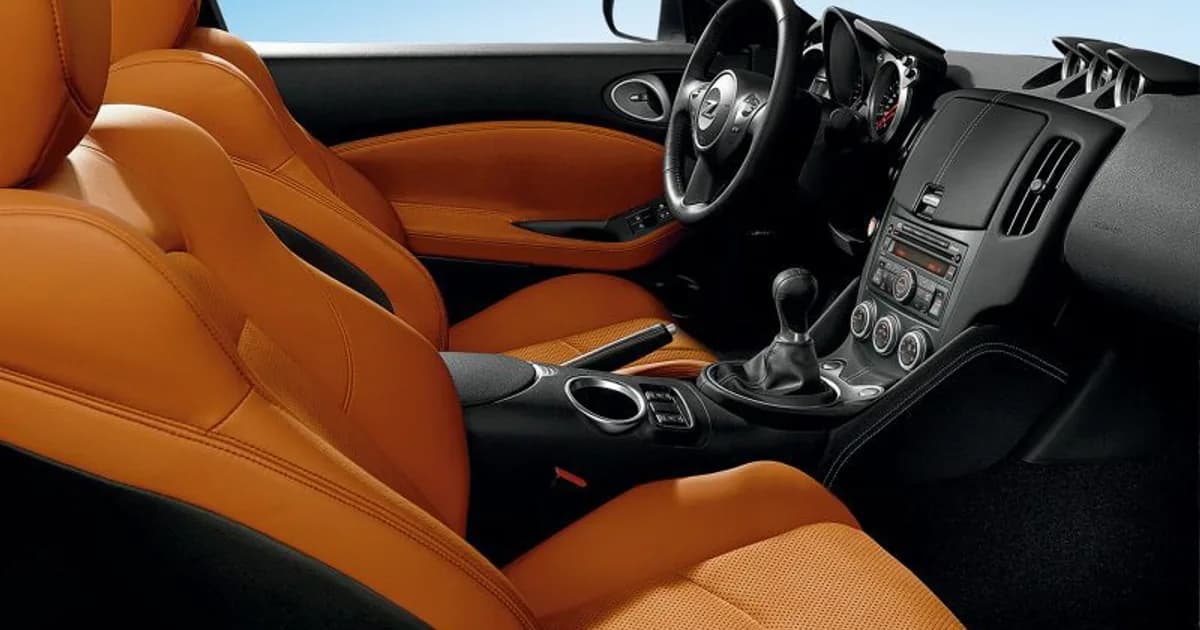 Nissan 370Z Coupe (Restylage 2012) (2012–2017)