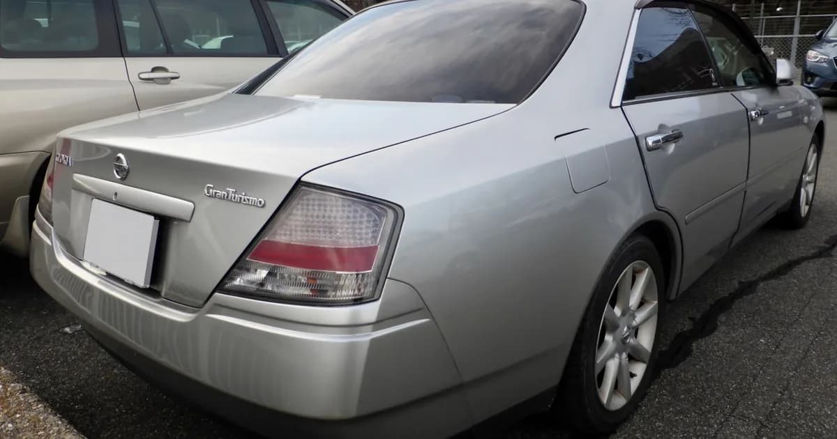 Nissan Gloria (Y34) (1999–2004)