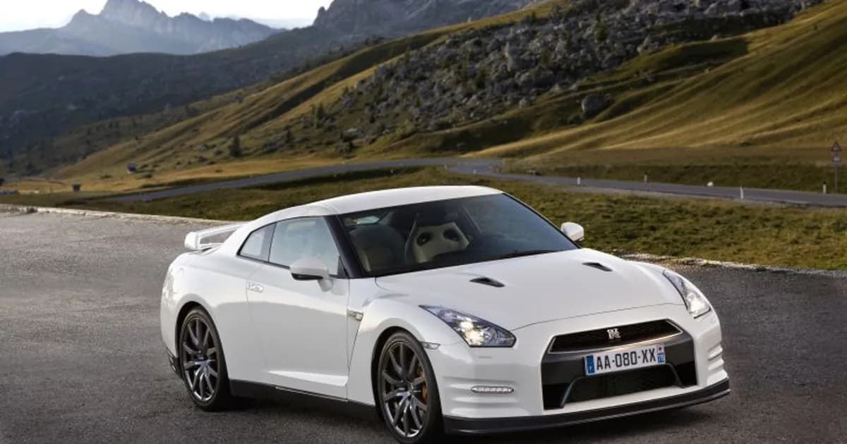 Nissan GT-R (R35, Restylage 2010) (2010–2016)