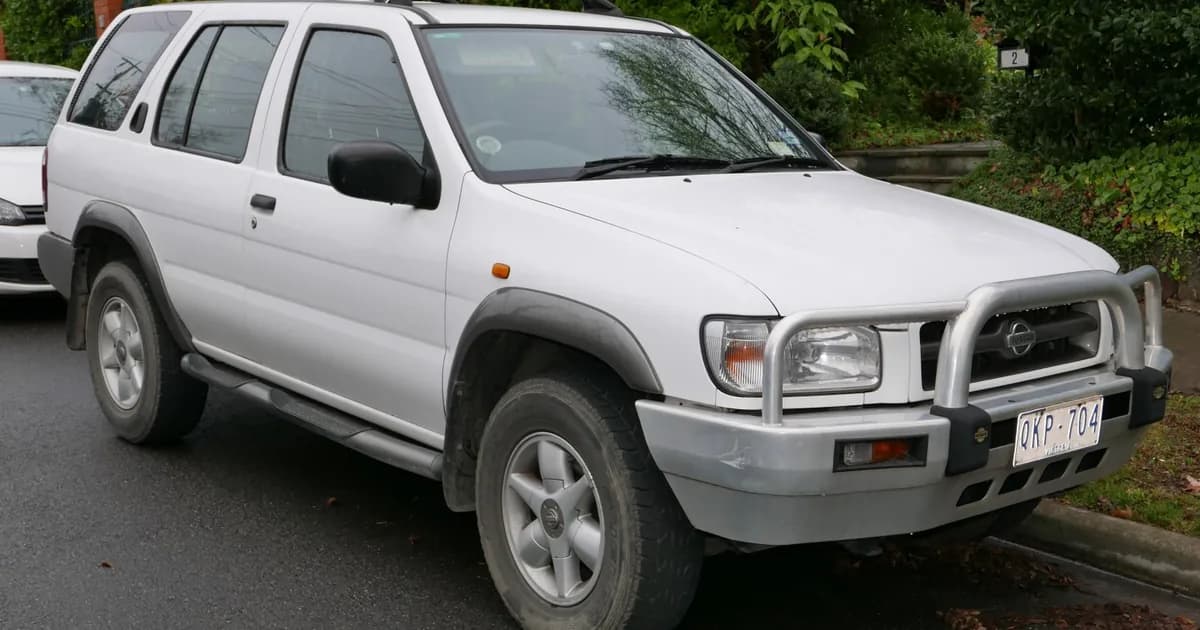 Nissan Pathfinder II (1995–2004)