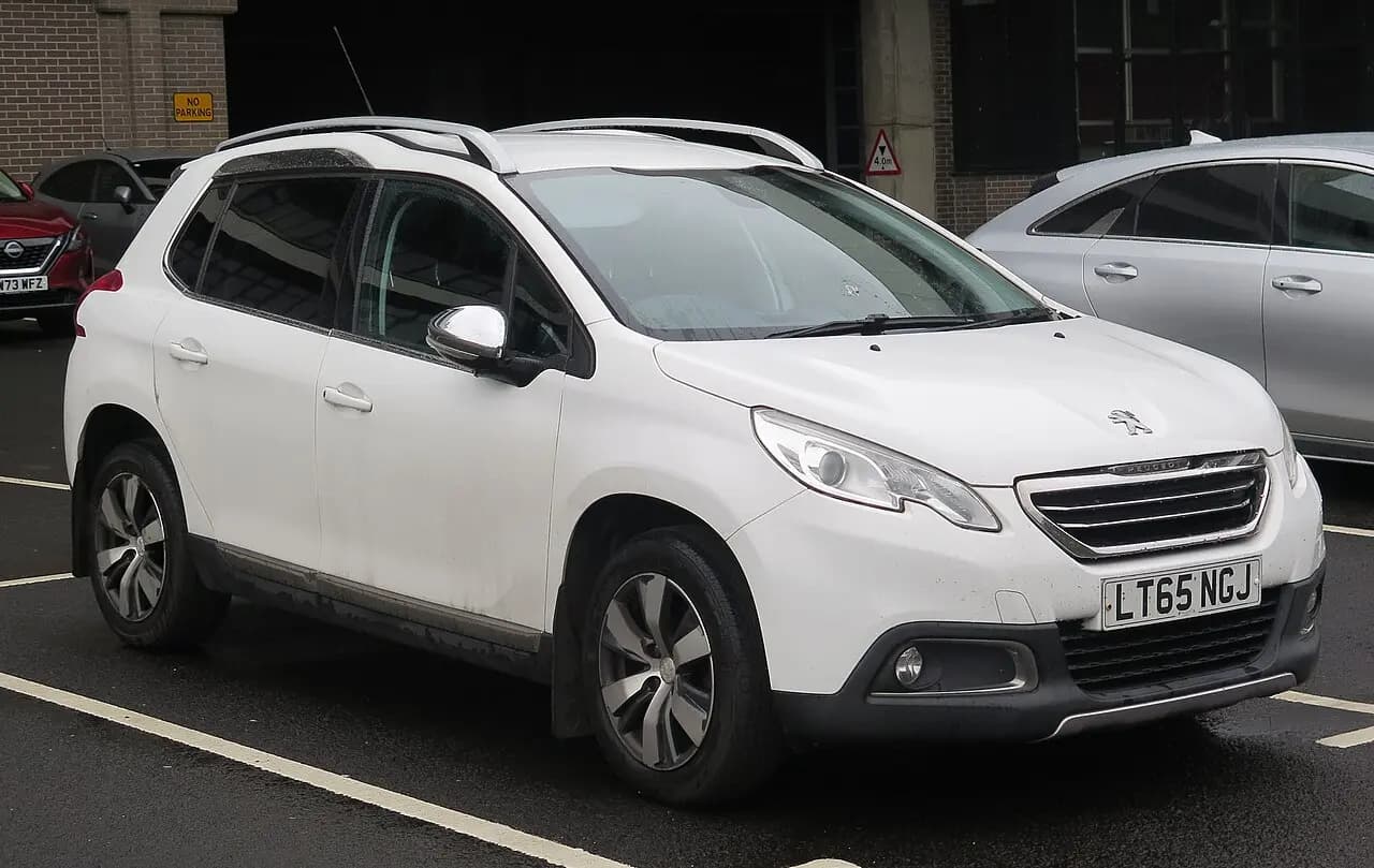 Peugeot 2008 Phase 1 (2013–2015)