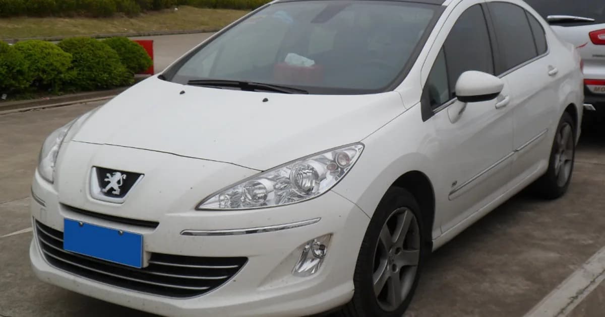 Peugeot 408 I (2010–2014)