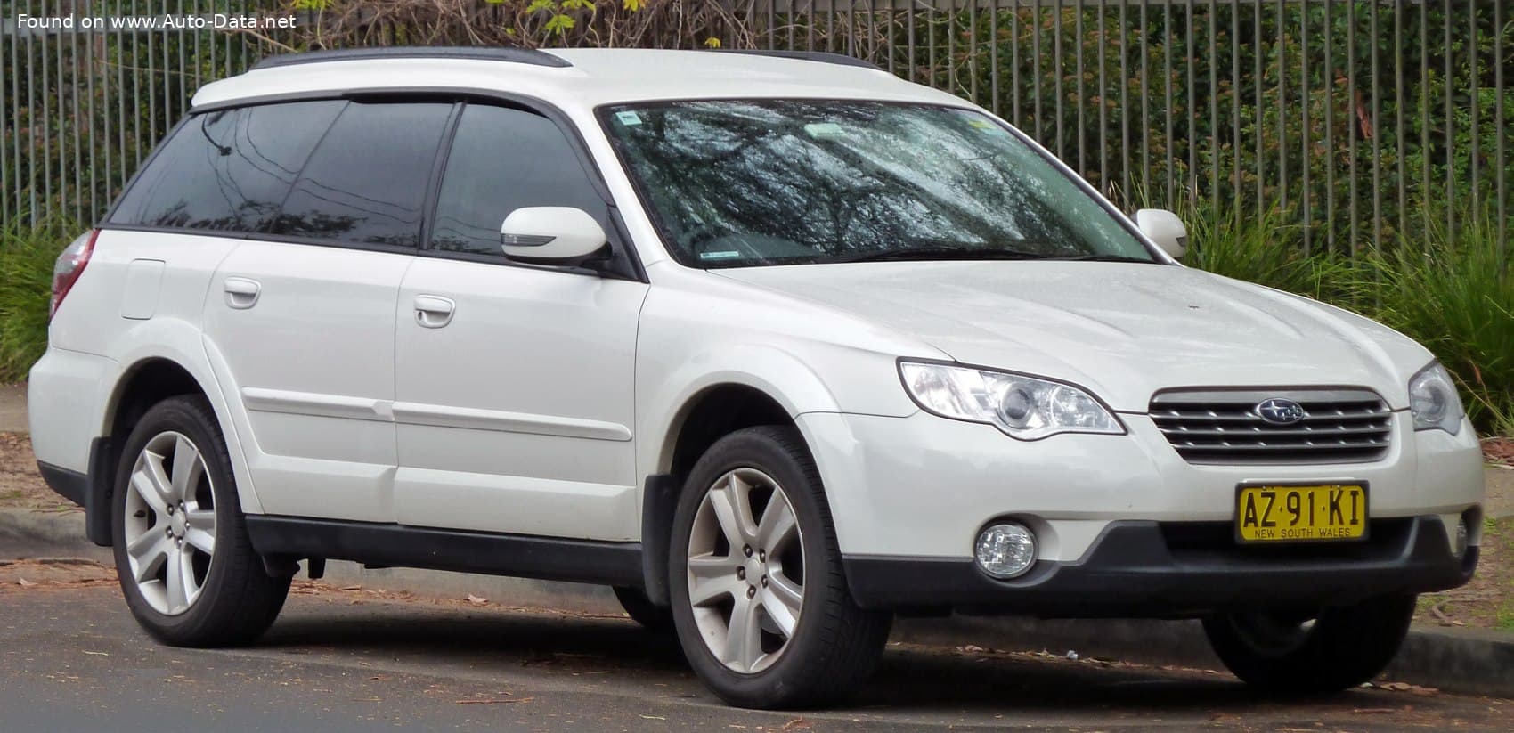 Subaru Outback III (2003–2009)