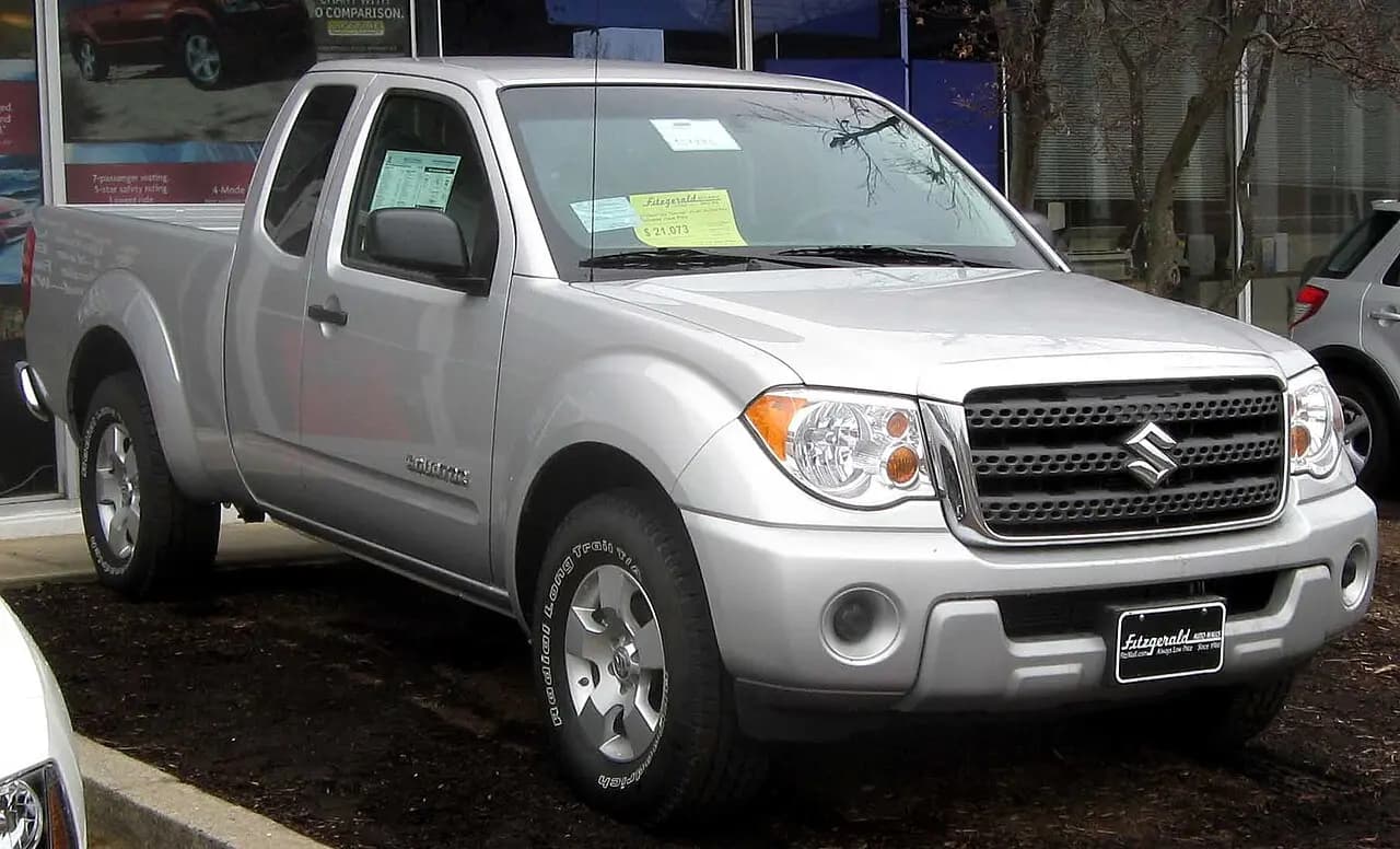Suzuki Equator Crew Cab Short Bed
