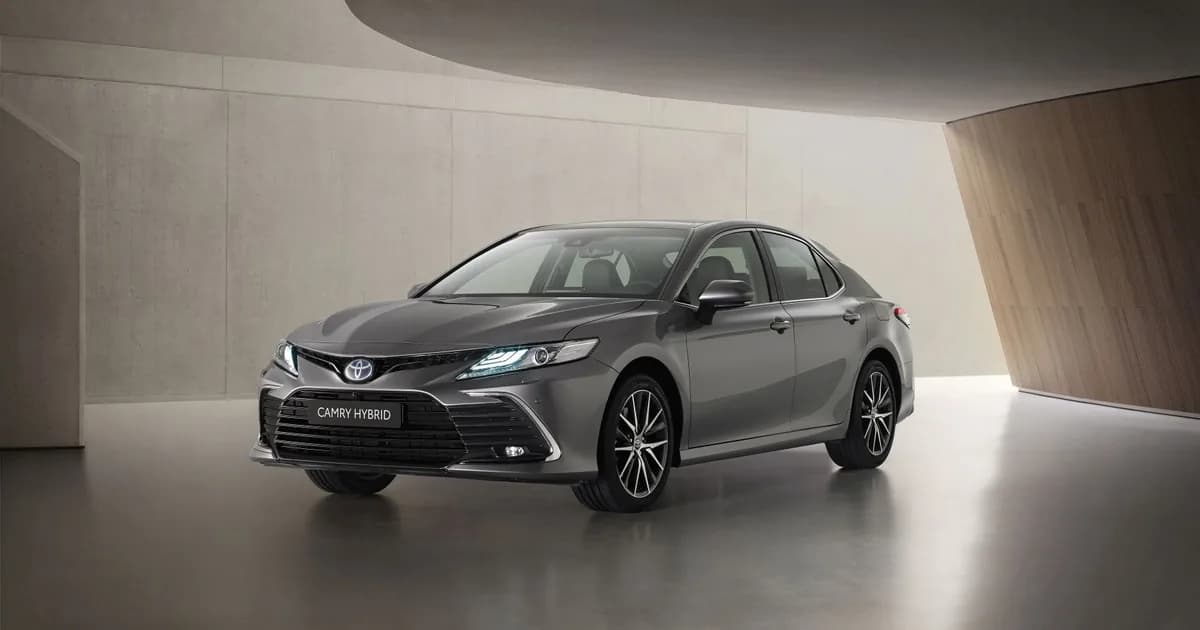 Toyota Camry VIII