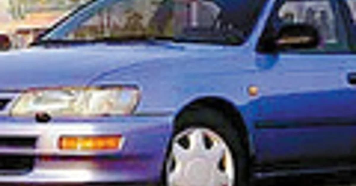 Toyota Corolla Hatch VII (E100)