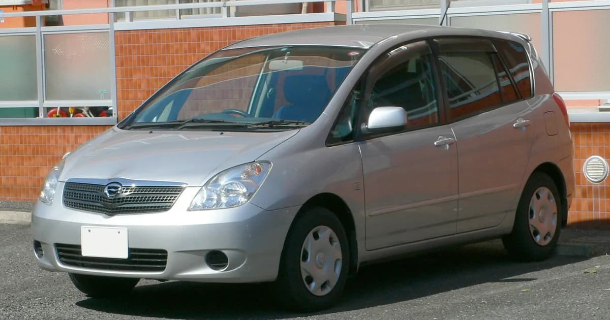 Toyota Corolla Spacio II (E120)
