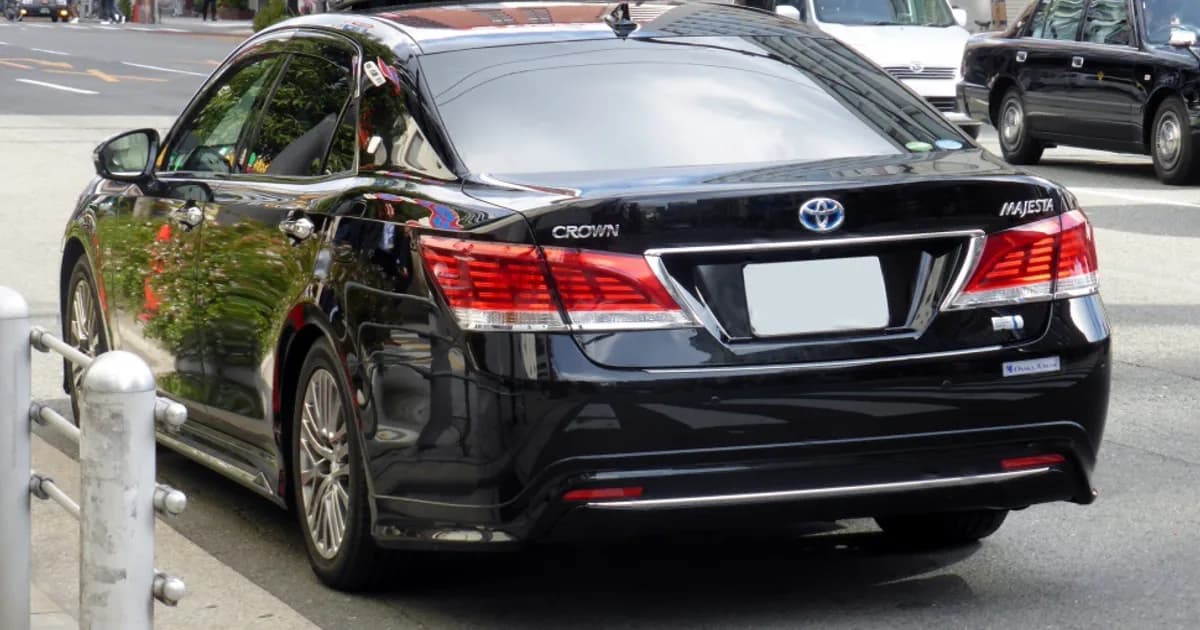 Toyota Crown Majesta VI (S210)