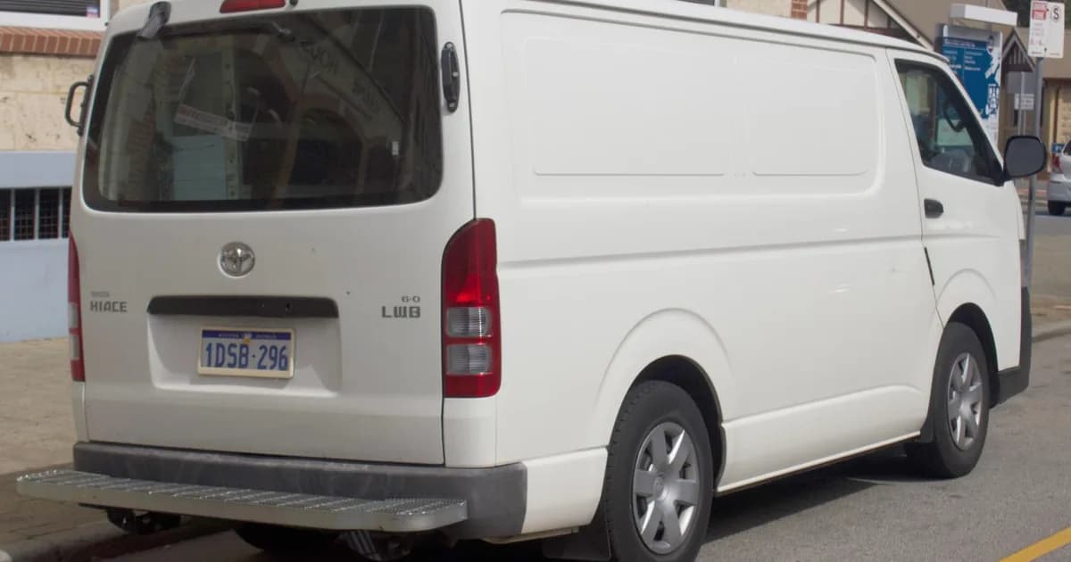 Toyota HiAce V (H200, Restylage 2010) Van Long