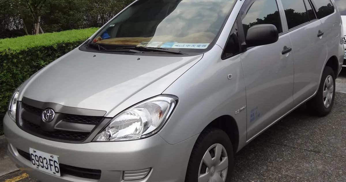Toyota Innova I